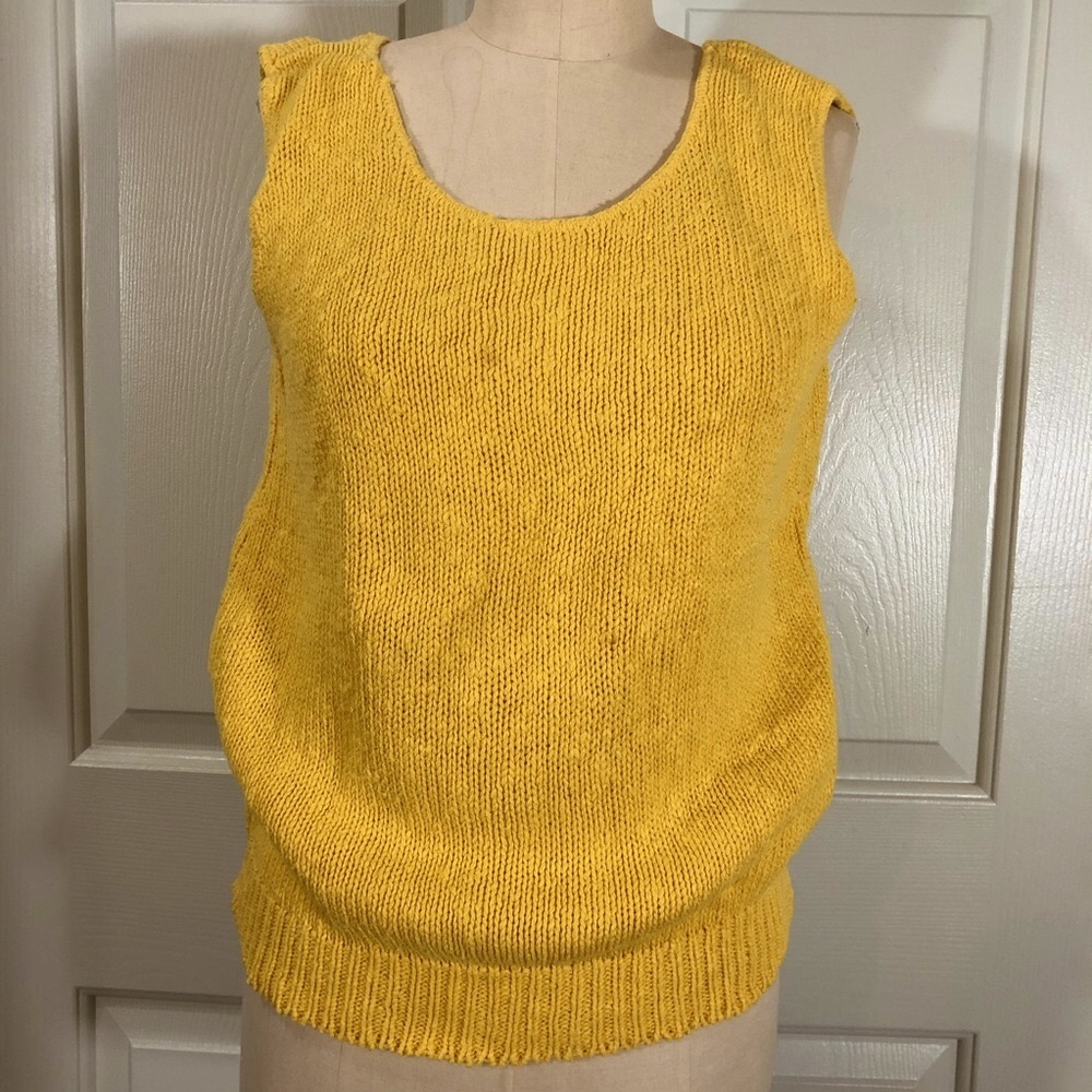 Vintage’80s Fashion Avenue Knit Sleeveless Top Yellow Size Medium